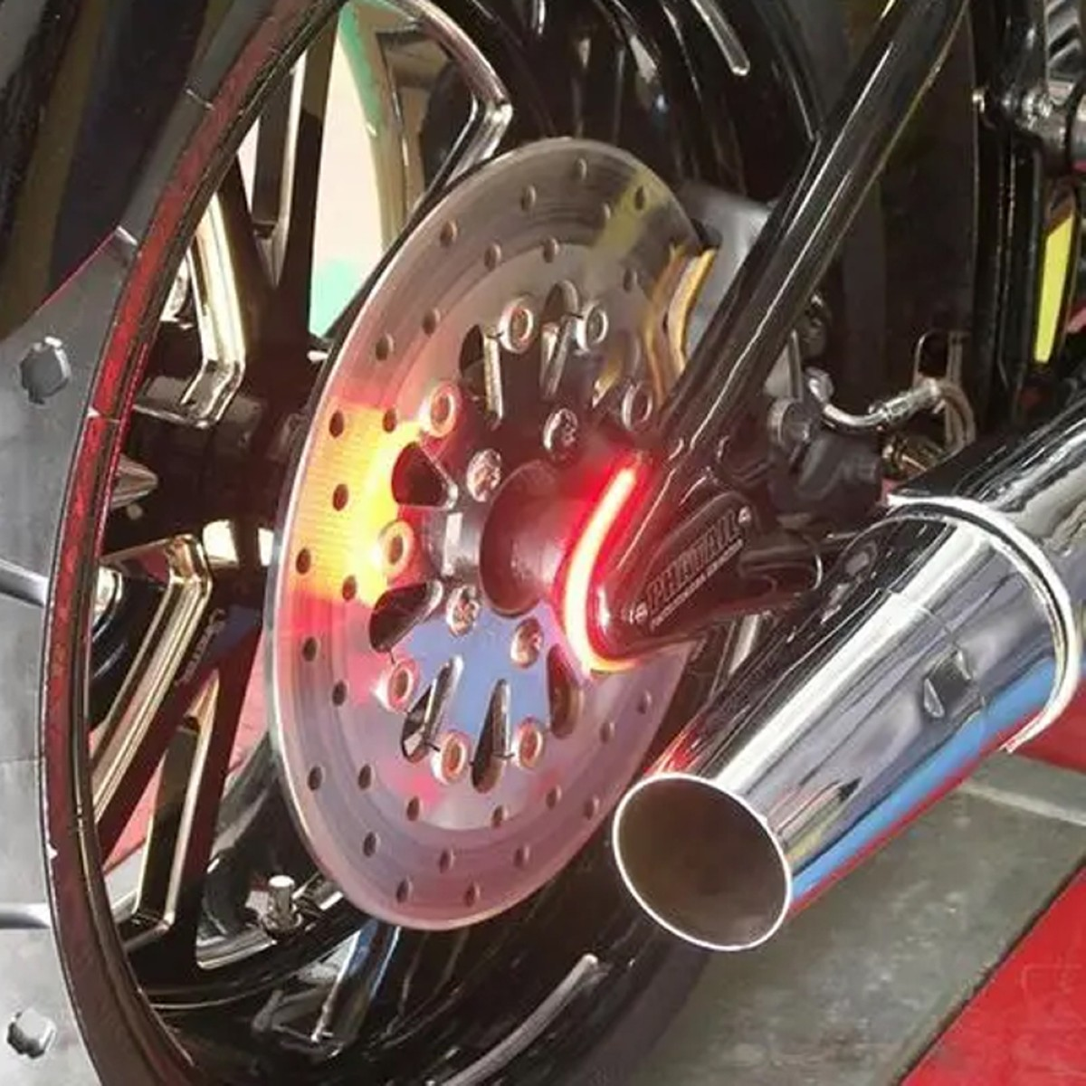 バイク ウインカー テール ストップランプ ＬＥＤ 一体 防水 ラバー 12V 貼るだけ 爆買